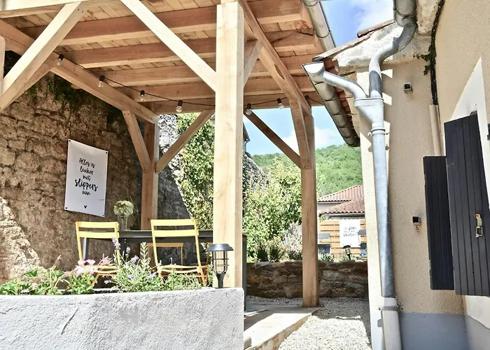 In Cahors Wine Region Near Lot River Tatil Evi